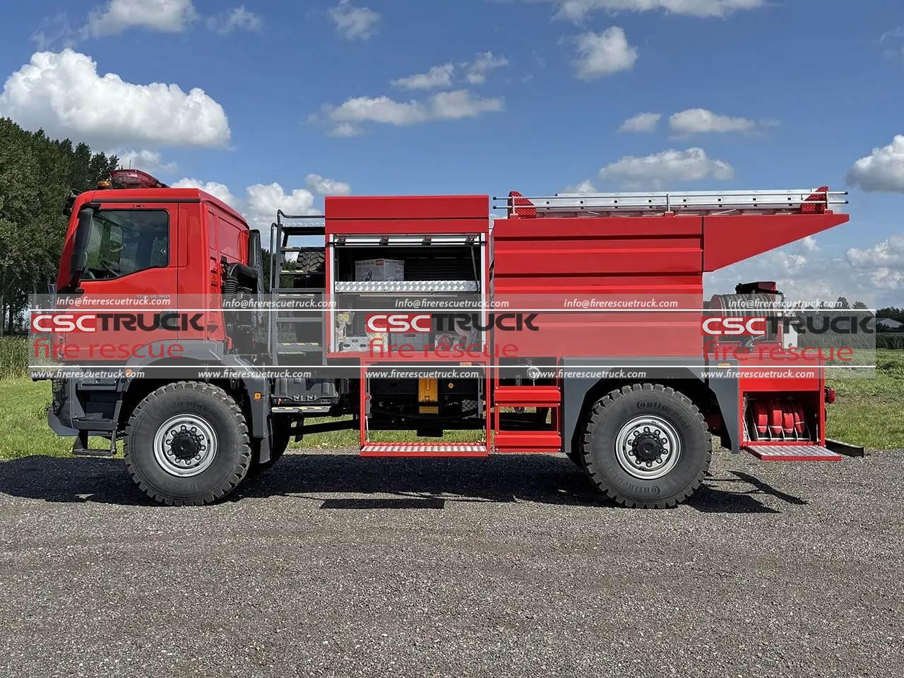 MAN 4WD 5000L Small Water Fire Truck (3) MAN 4WD 5000L Small Water Fire Truck (3)