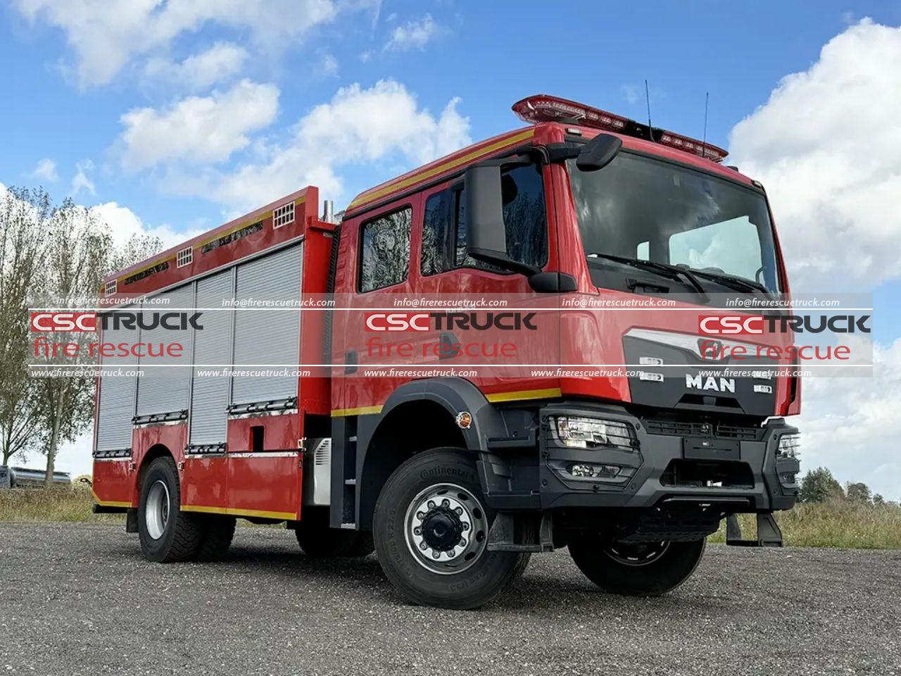 MAN 4x4 5000L Water Foam Fire Tanker Truck (2)