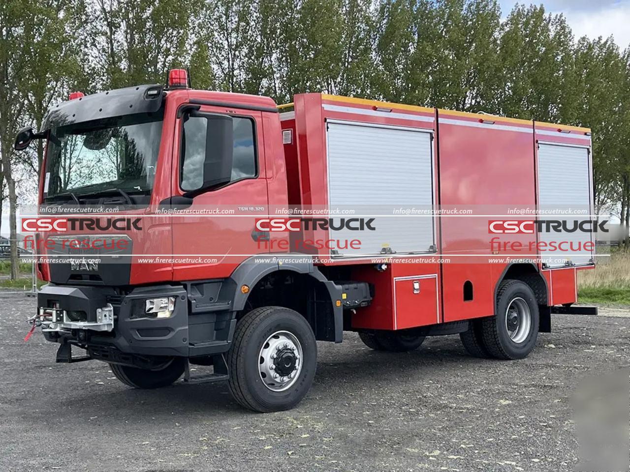 MAN 4x4 7000L Water Foam Fire Truck