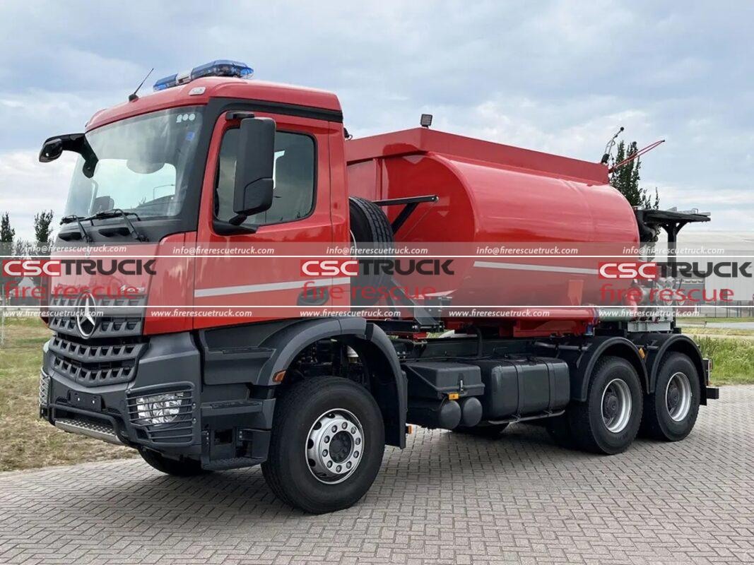 Mercedes-Benz 10000L Water Tanker Fire Truck