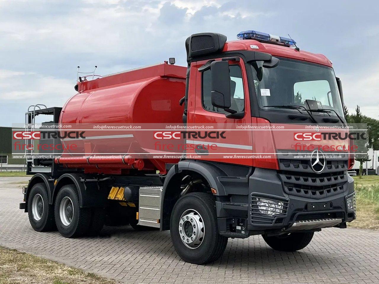 Mercedes-Benz 10000L Water Tanker Fire Truck (3)