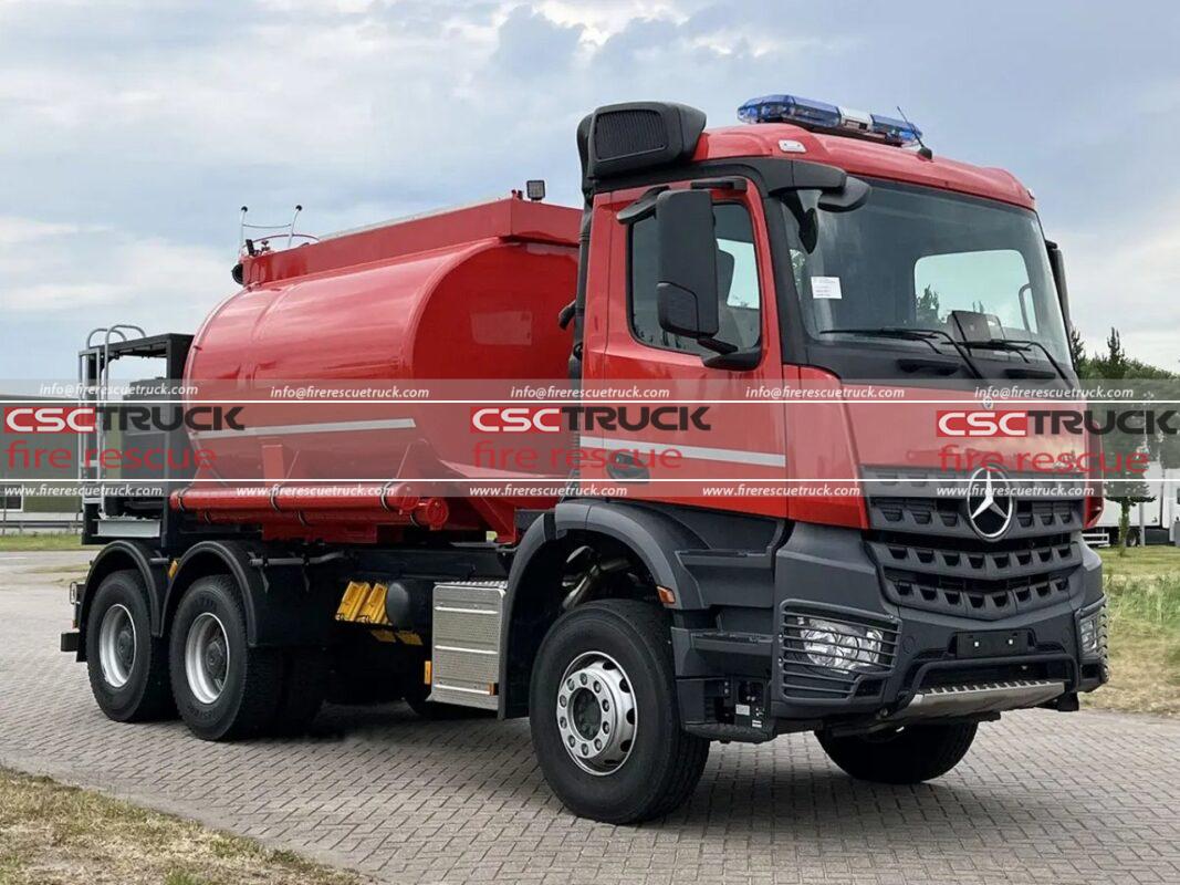Mercedes-Benz 10000L Water Tanker Fire Truck (3)