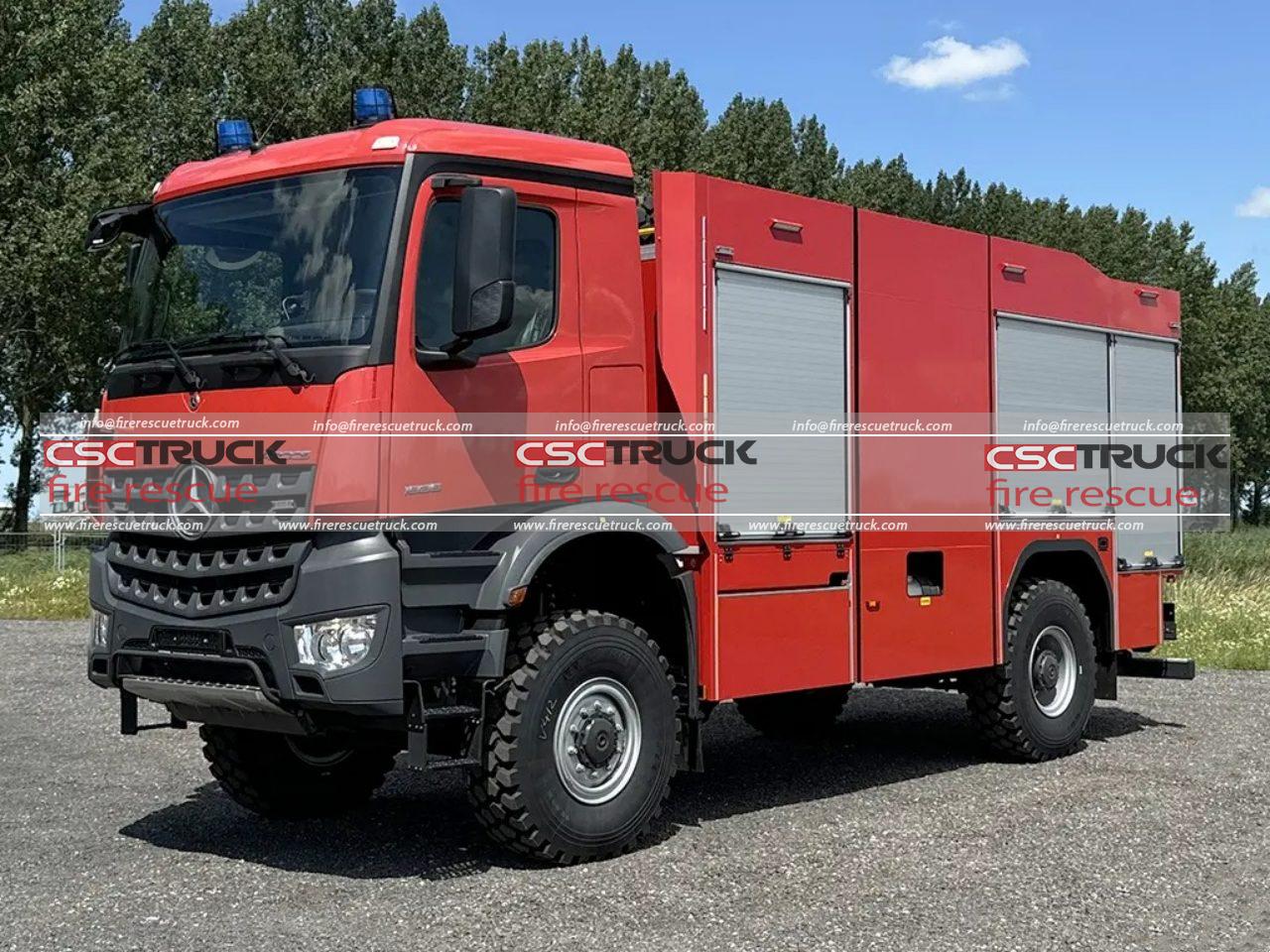 Mercedes-Benz 4WD 6000L Water Foam Fire Vehicle