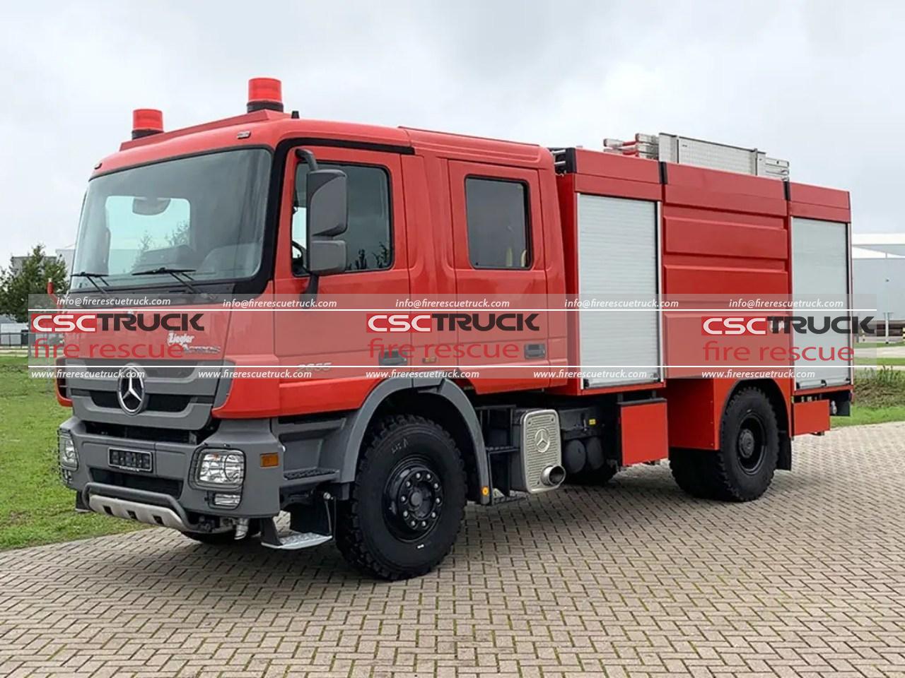 Mercedes-Benz Crew Cab 7000L Water Foam Tender