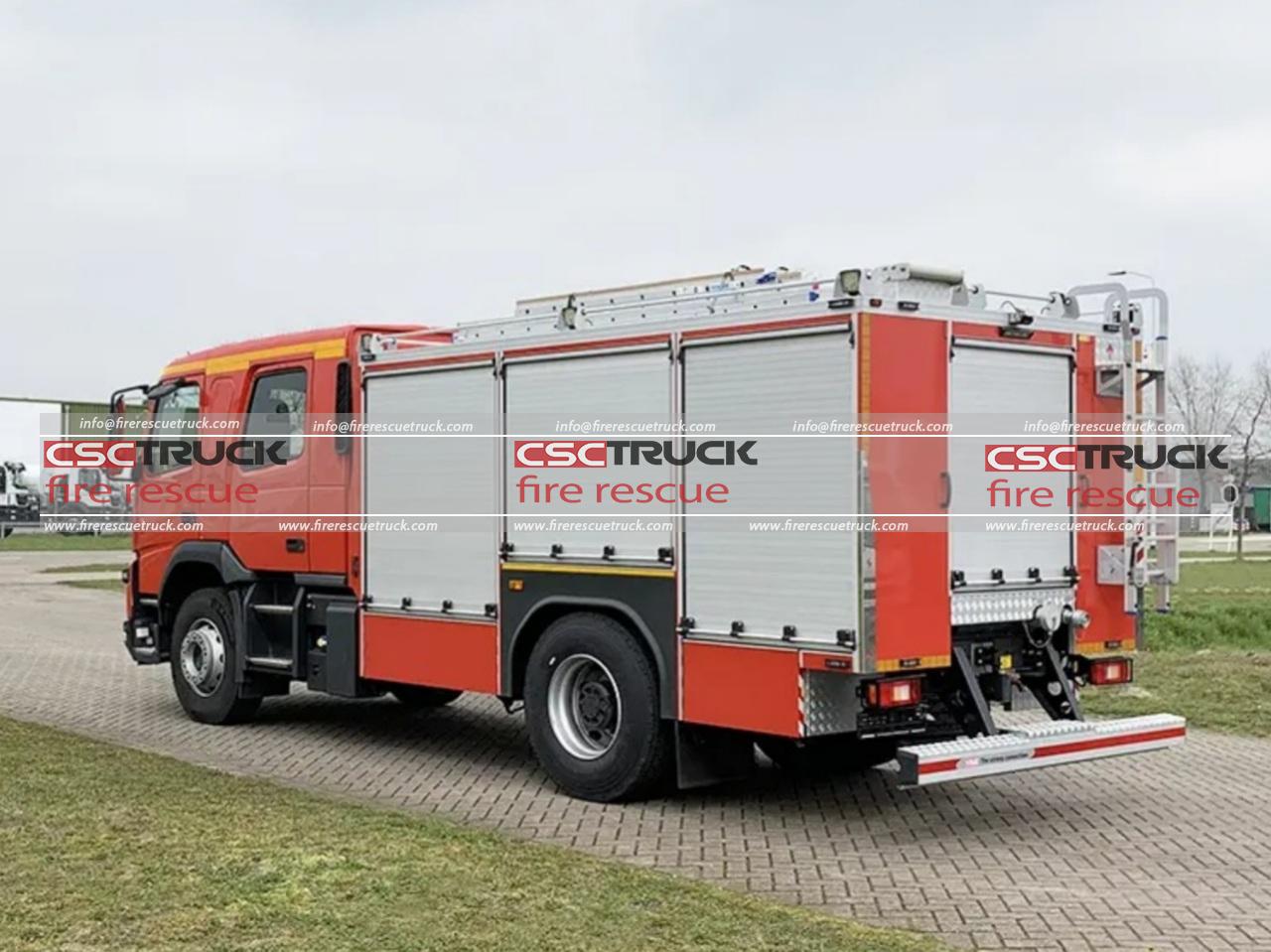 Volvo 5000L Crew Cab Water Foam Fire Vehicle (3) Volvo 5000L Crew Cab Water Foam Fire Vehicle (3)
