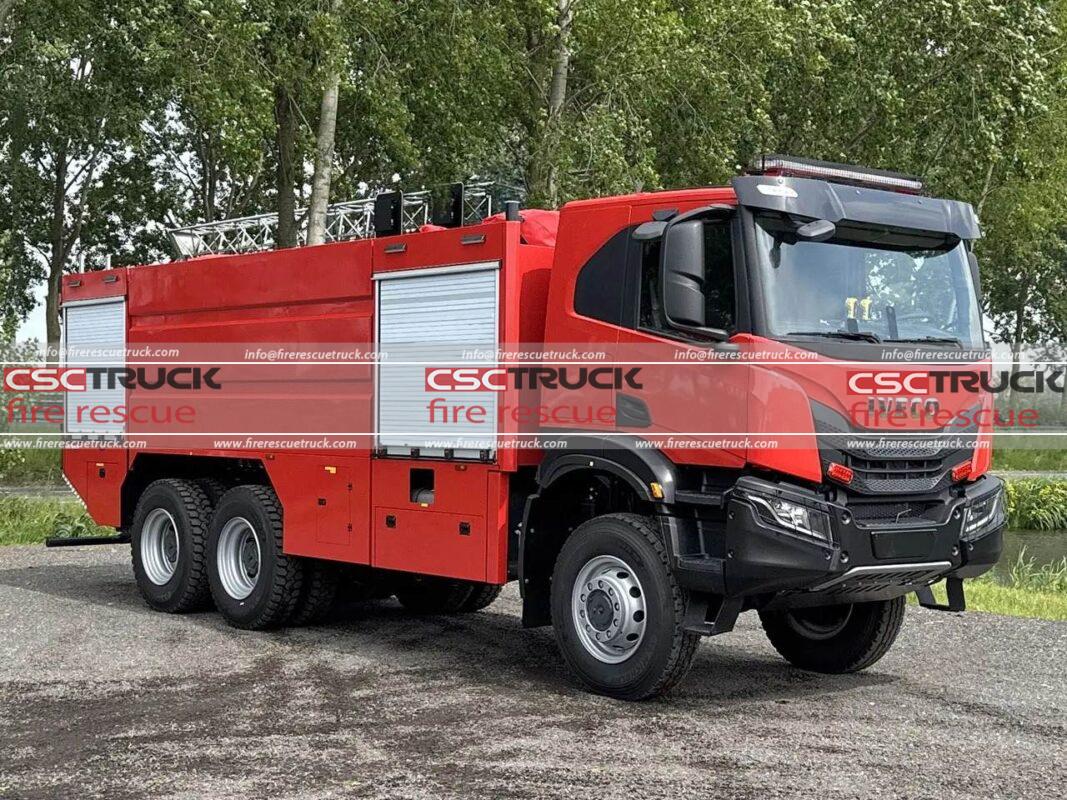 IVECO 6x6 13000L Water Foam Fire Vehicle (2)