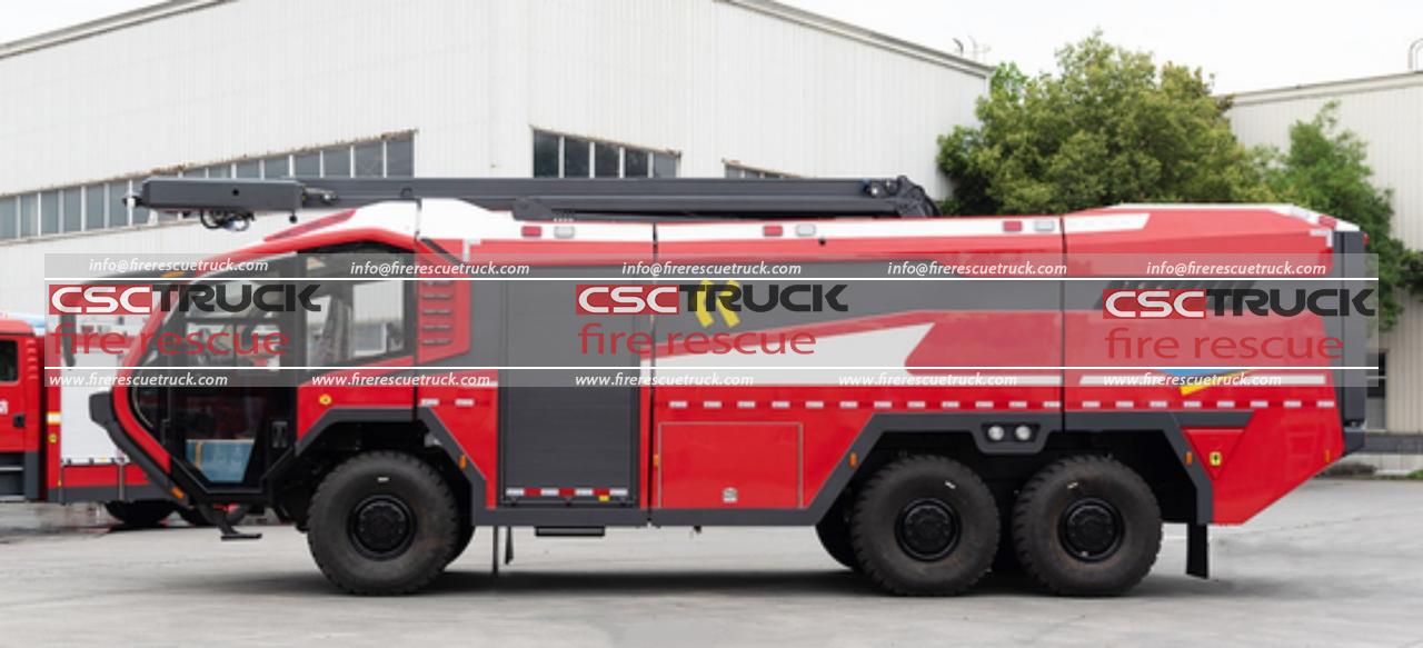 6WD Airport Rescue Fire Fighting Truck (4)