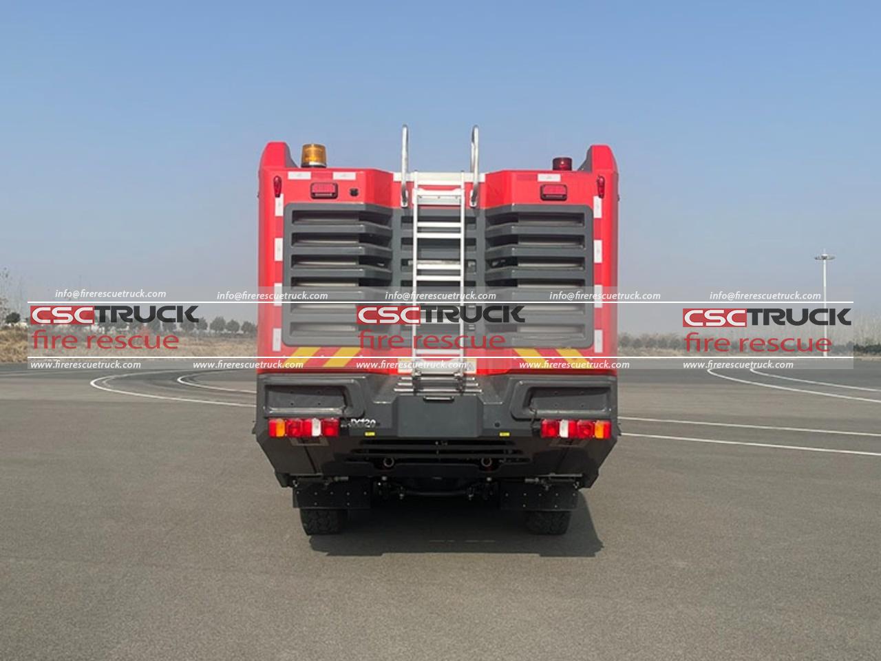 HOWO 6x6 12 CBM Airport Fire Vehicle (3)
