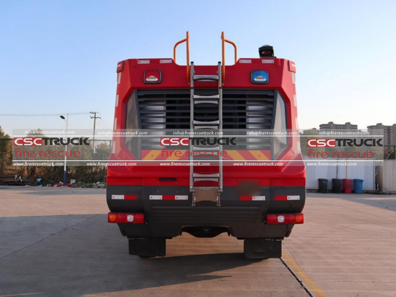 SHACMAN X3000 4x4 6CBM ARFF Fire Engine (3)
